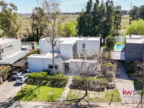 Casa 7 ambientes con 3 baños