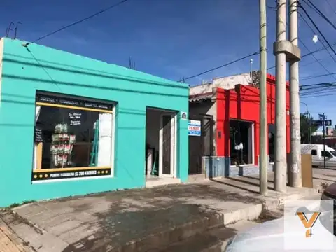 Locales en venta - 149mts2 - Rawson