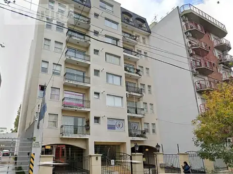 Oficina en Alquiler en Morón, $ 700.000