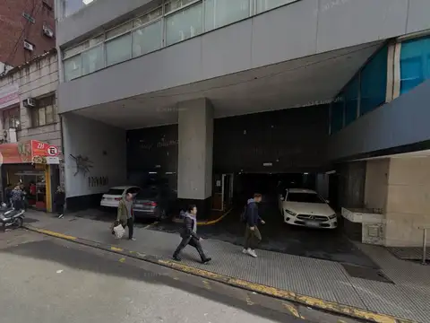 VENTA COCHERA EN PLENO CENTRO   100% FINANCIADA