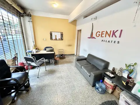 LOCAL COMERCIAL DE 94 M2  A METROS DE PLAZA ALMAGRO 