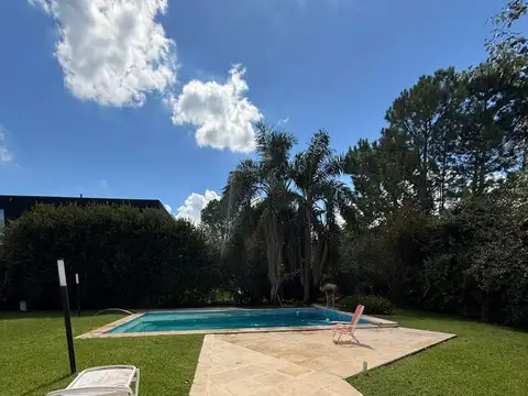 Casa en Alquiler de 4 dormitorios