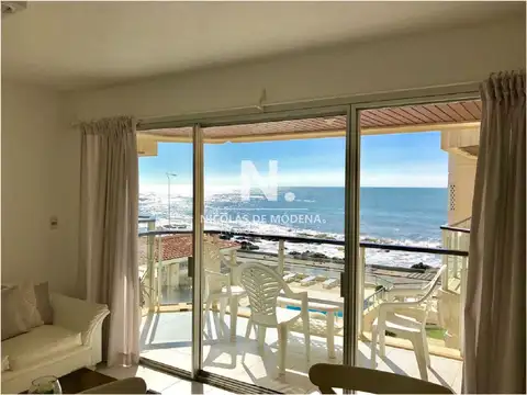 Departamento en Peninsula en Venta de dos dormitorios. Punta del Este