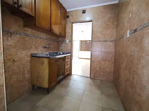 Departamento en Alquiler en Republica De La Sexta, $ 600.000
