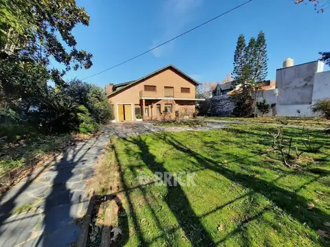 Casa 6 ambientes con 3 baños