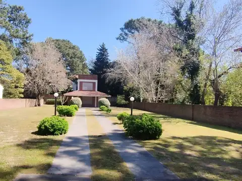 Casa en Venta en Villa Gesell, USD 200.000