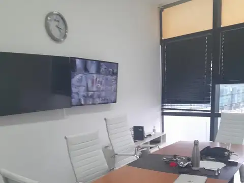 Oficina en Venta con 1 cochera