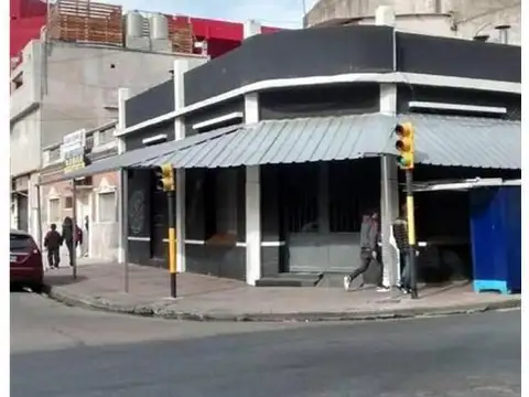 Local en Venta en Avellaneda, USD 230.000