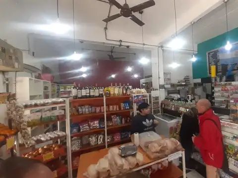 LOCALES - EN ESQUINA - AVELLANEDA, GRAN BS. AS. SUR