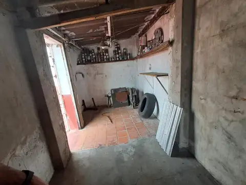 Casa 4 ambientes con 1 baño