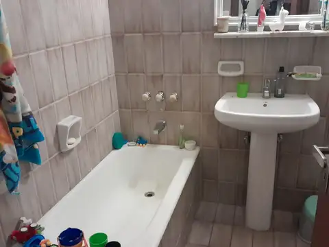 Av F De La Plaza 2100