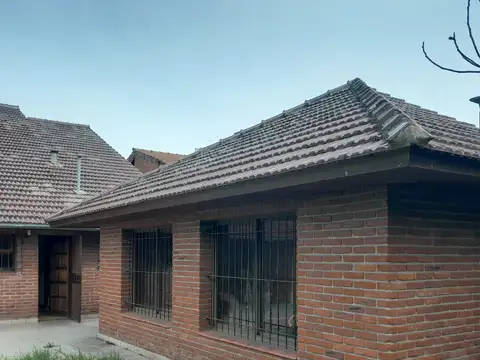 Casa en Alquiler en Punta Mogotes, $ 1.900.000