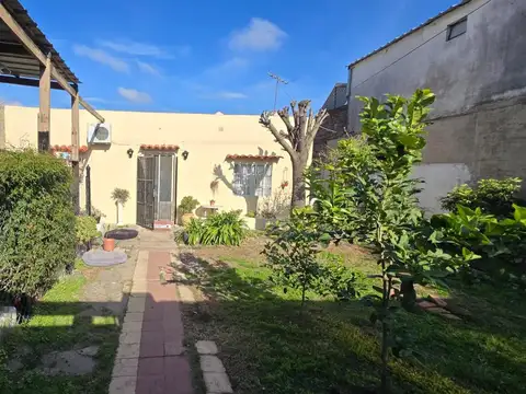 Casa tres ambientes en venta en Ituzaingó Norte Apto credito