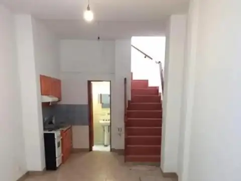 Depto Tipo Casa en Venta de 2 ambientes