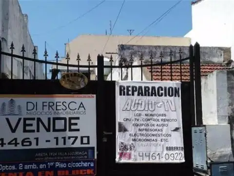 2 Departamentos 2 Amb. En Block con Cochera - Patio -Terraza