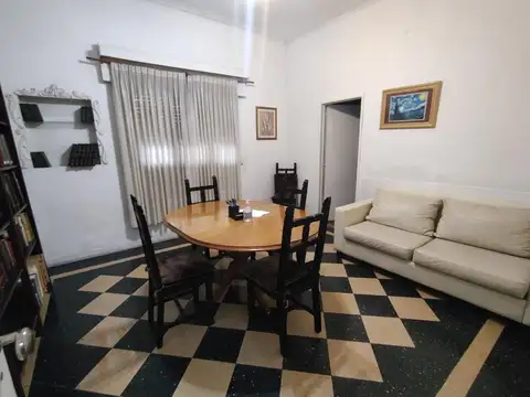 Depto Tipo Casa en Venta en Centro, USD 90.000