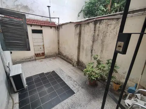 Excelente ubicación, apto profesional