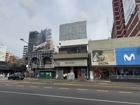 Cabildo y Juramento local unico 270 m2   deposito mejor vereda publicidad en primer piso