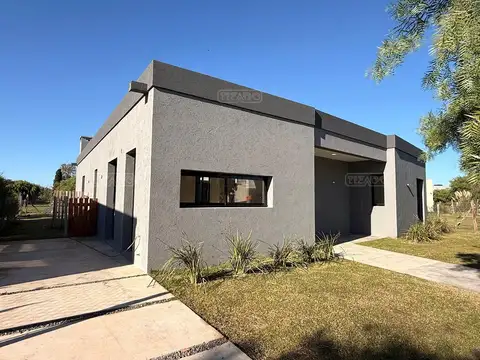 Santa Emilia- Pilar del Este Ruta 25 y Av Parque en Barrio Santa Emilia al 1100