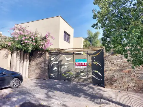 Duplex en Alquiler en Maipú
