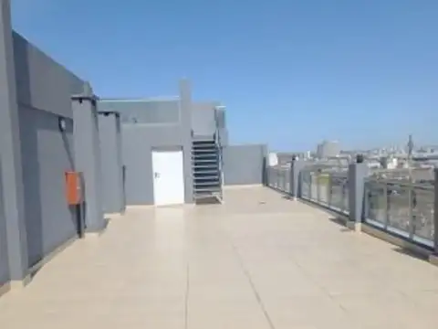 1 Ambiente con Balcon Isabel La Catolica