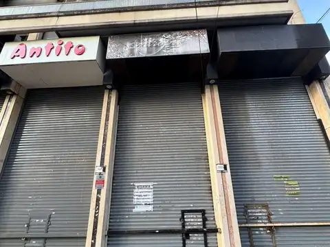 VENTA  DE LOCAL COMERCIAL 118,65  M2 EN FLORES - ZONA COMERCIAL AV AVELLANEDA FLORES