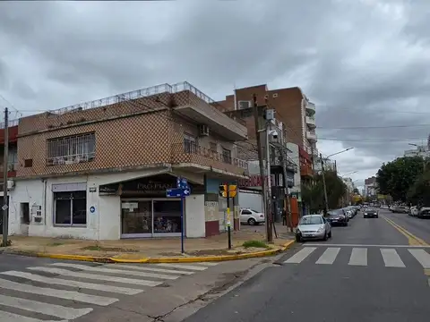 VENTA PH 4 AMBIENTES TERRAZA BALCÓN SIN EXPENSAS