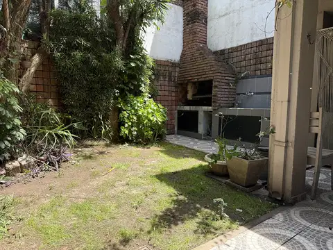 Casa Venta  4 ambientes a nueva patio terraza en Florida Vicente Lopez