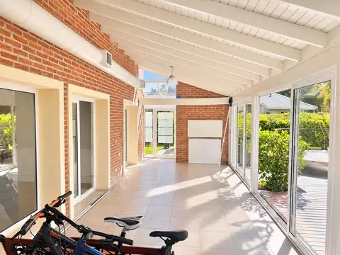 Casa en Alquiler de 4 dormitorios
