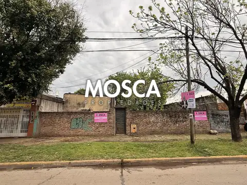 Terreno con mejora en pleno centro de Moreno