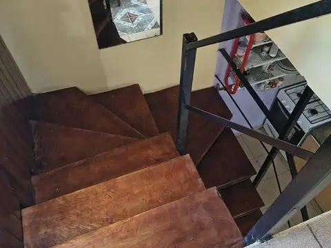 Depto Tipo Casa 4 ambientes con 1 baño