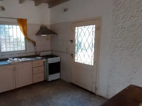 VENTA CASA 5 AMBIENTES DEL VISO