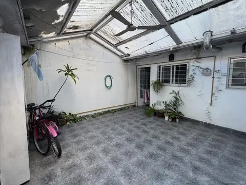 Depto Tipo Casa en Venta de 4 dormitorios