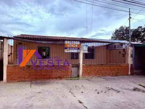 BARRIO CASTAÑARES-CASA-VENTA--ESQUINA-ZONA NORTE-SALTA 