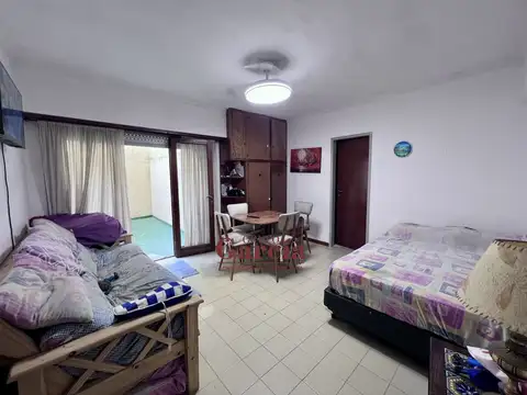 ESTUDIANTES 2026 | 1 Amb. al frente con gran patio