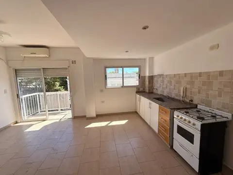 Juan Bautista Anchordoqui 800, Piso 2