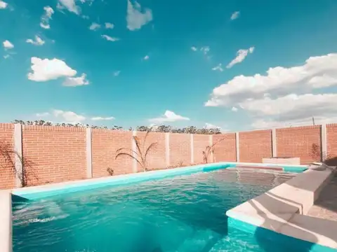 Terreno con quincho y piscina