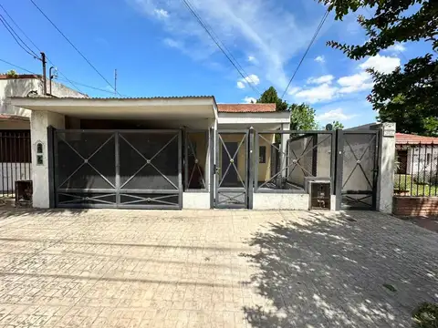 CASA 3 AMBIENTES EN MERLO CENTRO + DEPTO