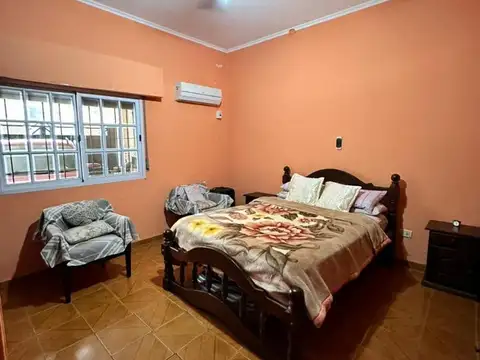 CASA 3 AMBIENTES EN MERLO CENTRO + DEPTO