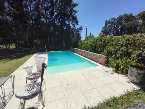 CASA 3 DORMITORIOS VENTA EL RODEO PARQUE Y PILETA