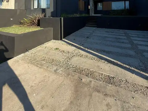 CASA SUPER MODERNA - APTA CREDITO - ZONA CALVARIO