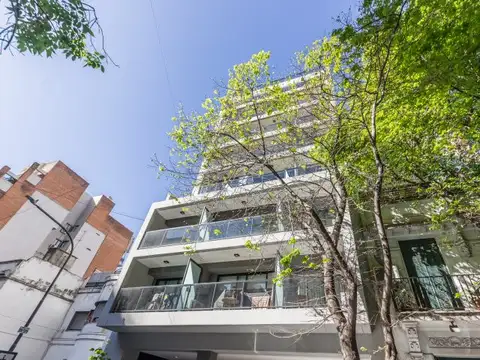 Monoambiente. Edificio de categoría. Barrio Belgrano.