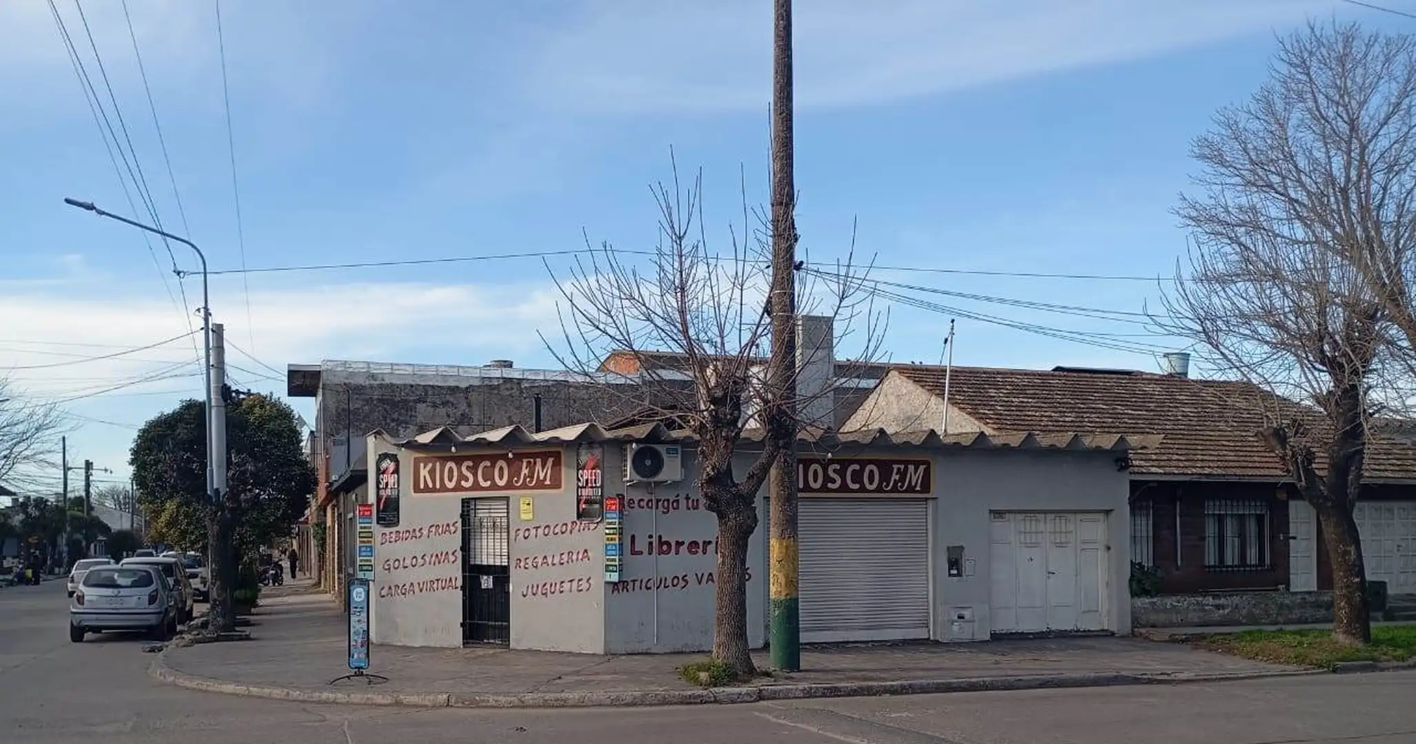 Cerrito 1500 - Casa 3 amb. Garage 120 M2 y Local en Esquina 50 m2. OPORTUNIDAD !