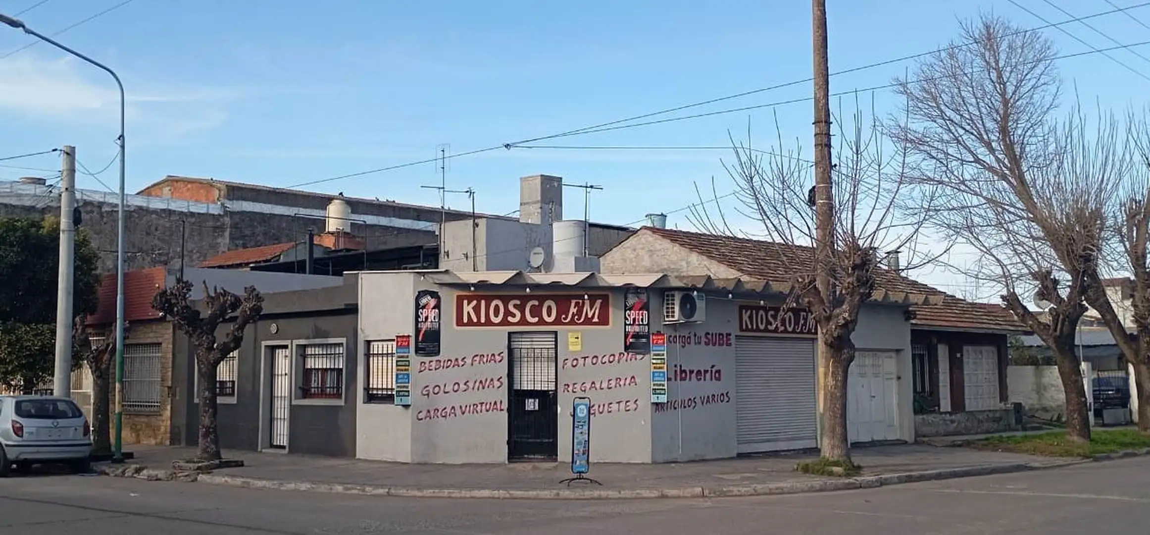 Cerrito 1500 - Casa 3 amb. Garage 120 M2 y Local en Esquina 50 m2. OPORTUNIDAD !