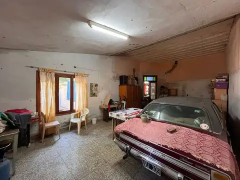 VENTA/CASA/CERES/A REFACCIONAR/OPORTUNIDAD