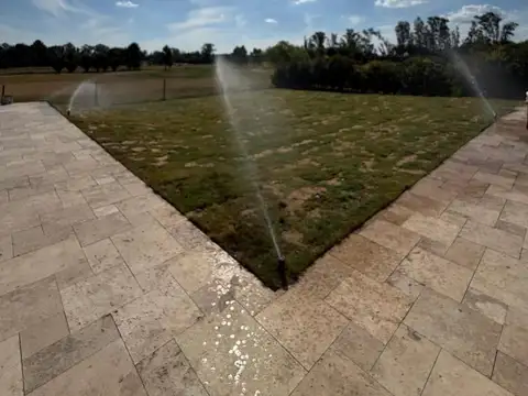 Casa 4 ambientes con 3 baños