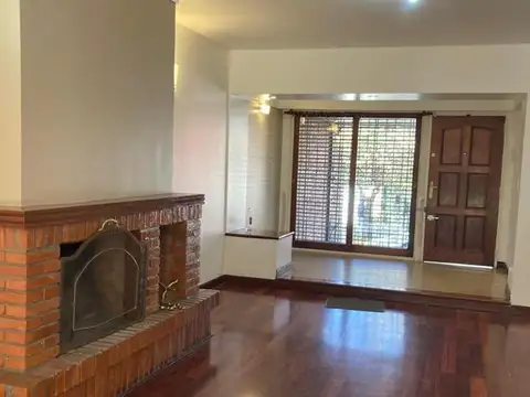 Casa 7 ambientes con 3 baños