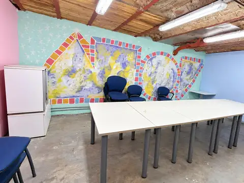 Local en Venta 67 años