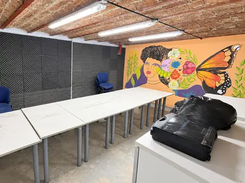 Local en Venta 67 años