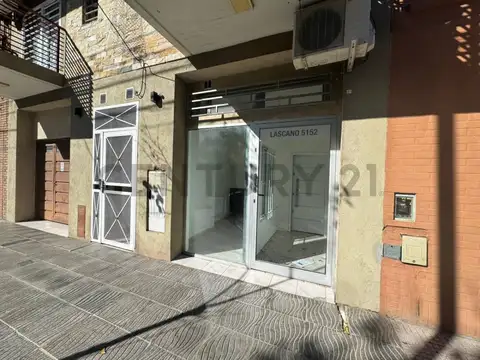 VENTA LOCAL EN MONTE CASTRO